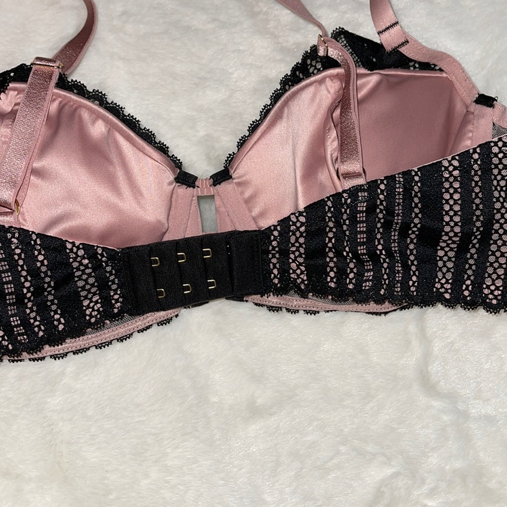Victoria Secret Bra black Lace and Pink Rose - Picture 6 of 11